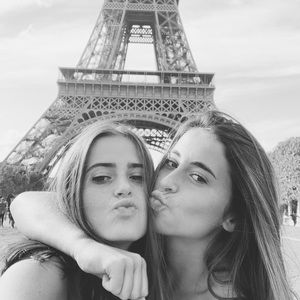 Meet your Posher, Viv